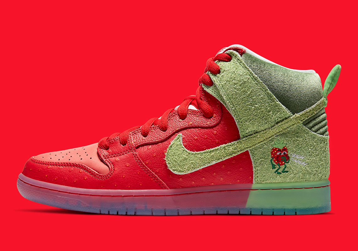 تاریخ عرضه نسخه Nike SB Dunk High Strawberry Cough نایکی مشخص شد
