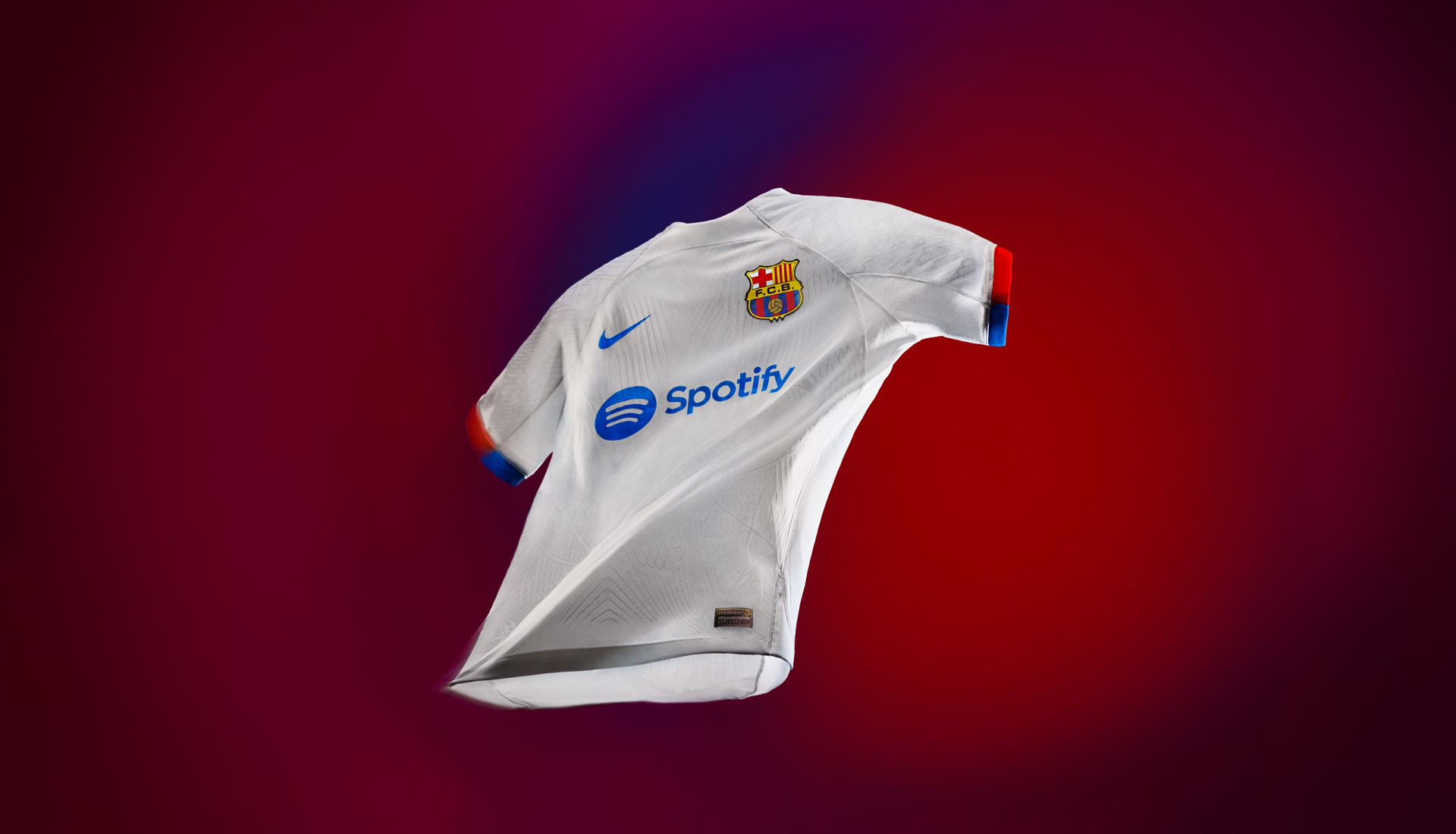 پیراهن دوم تیم بارسلونا در فصل 2024