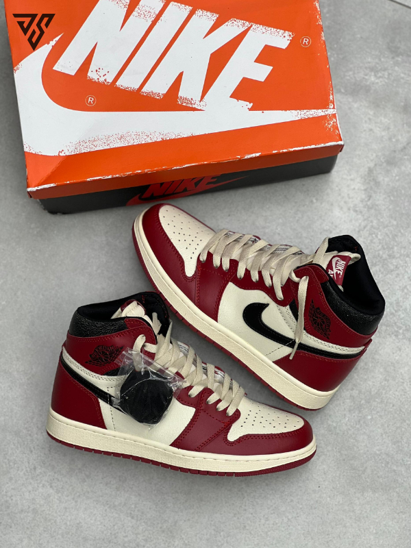 کتونی ساقدار نایک ایر جردن 1 شیکاگو Nike Air Jordan 1 High Chicago کتونی ساقدار نایک ایر جردن 1 شیکاگو Nike Air Jordan 1 High Chicago