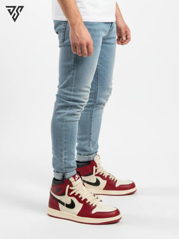 کتونی ساقدار نایک ایر جردن 1 شیکاگو Nike Air Jordan 1 High Chicago کتونی ساقدار نایک ایر جردن 1 شیکاگو Nike Air Jordan 1 High Chicago