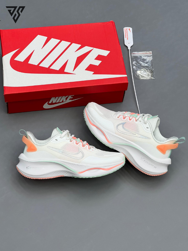 کتونی پیاده روی زنانه نایک زوم ایکس Nike Zoomx کتونی پیاده روی زنانه نایک زوم ایکس Nike Zoomx
