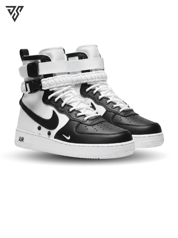 کتونی ساقدار مردانه نایک ایر فورس 1 سفید مشکی Nike Air Force 1 High کتونی ساقدار مردانه نایک ایر فورس 1 سفید مشکی Nike Air Force 1 High