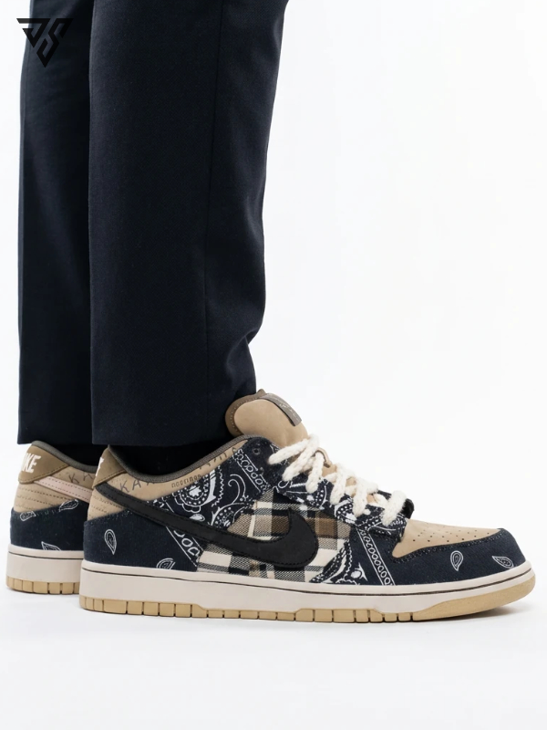 کتونی مردانه نایک اس بی دانک تراویس اسکات Nike SB Dunk Low Travis Scott کتونی مردانه نایک اس بی دانک تراویس اسکات Nike SB Dunk Low Travis Scott