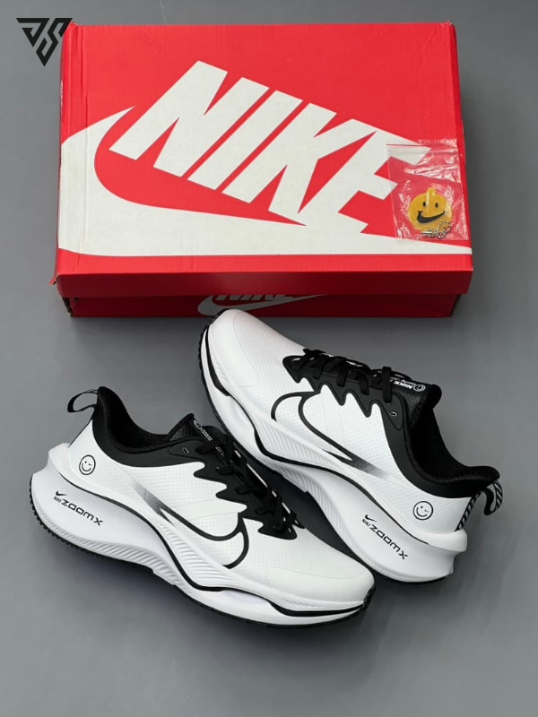 کتونی نایک زوم ایکس چرمی سفید مشکی ( Nike Zoomx ) کتونی نایک زوم ایکس چرمی سفید مشکی ( Nike Zoomx )