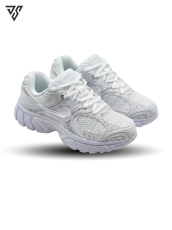 کتونی زنانه نایک وی 5 رانر سفید ( Nike V5 RNR ) کتونی زنانه نایک وی 5 رانر سفید ( Nike V5 RNR )
