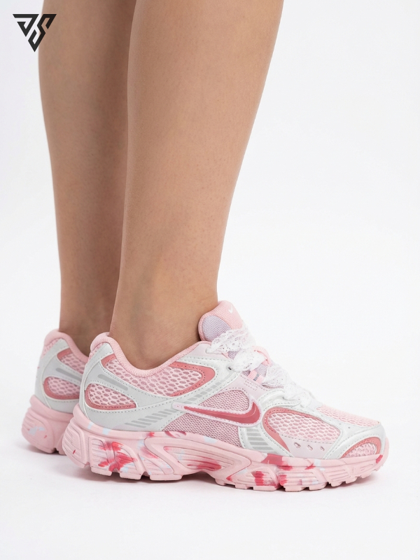 کتونی زنانه نایک وی 5 رانر صورتی ( Nike V5 RNR ) کتونی زنانه نایک وی 5 رانر صورتی ( Nike V5 RNR )