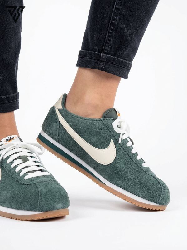 کتونی زنانه نایک کورتز سبز ( Nike Cortez ) کتونی زنانه نایک کورتز سبز ( Nike Cortez )