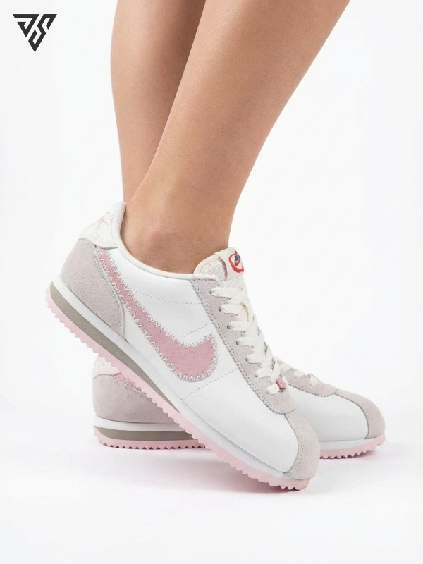 کتونی زنانه نایک کورتز ولنتاین ( Nike Cortez ) کتونی زنانه نایک کورتز ولنتاین ( Nike Cortez )