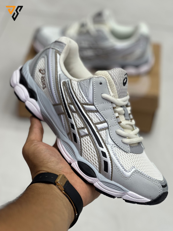 کتونی مردانه اسیکس ژل نیویورک 2055 طوسی کرمی ( Asics Gel NYC 2055 ) کتونی مردانه اسیکس ژل نیویورک 2055 طوسی کرمی ( Asics Gel NYC 2055 )
