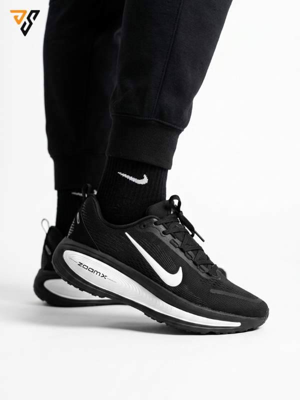 کتونی نایک وومرو 18 مشکی سفید ( Nike Vomero 18 ) کتونی نایک وومرو 18 مشکی سفید ( Nike Vomero 18 )