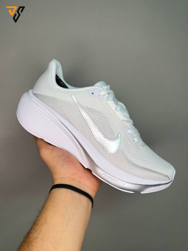 کتونی نایک پگاسوس 42 سفید ( Nike Pegasus 42 ) کتونی نایک پگاسوس 42 سفید ( Nike Pegasus 42 )