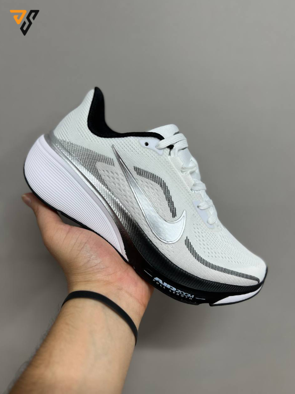 کتونی زنانه نایک پگاسوس 42 سفید مشکی ( Nike Pegasus 42 ) کتونی زنانه نایک پگاسوس 42 سفید مشکی ( Nike Pegasus 42 )